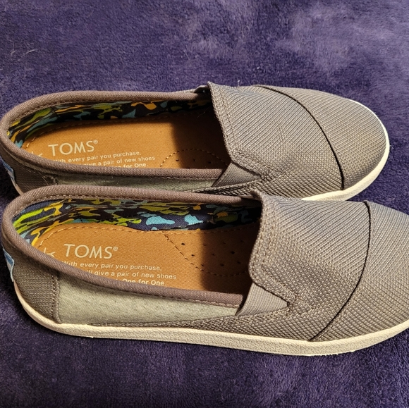 Kids Toms - Picture 3 of 4